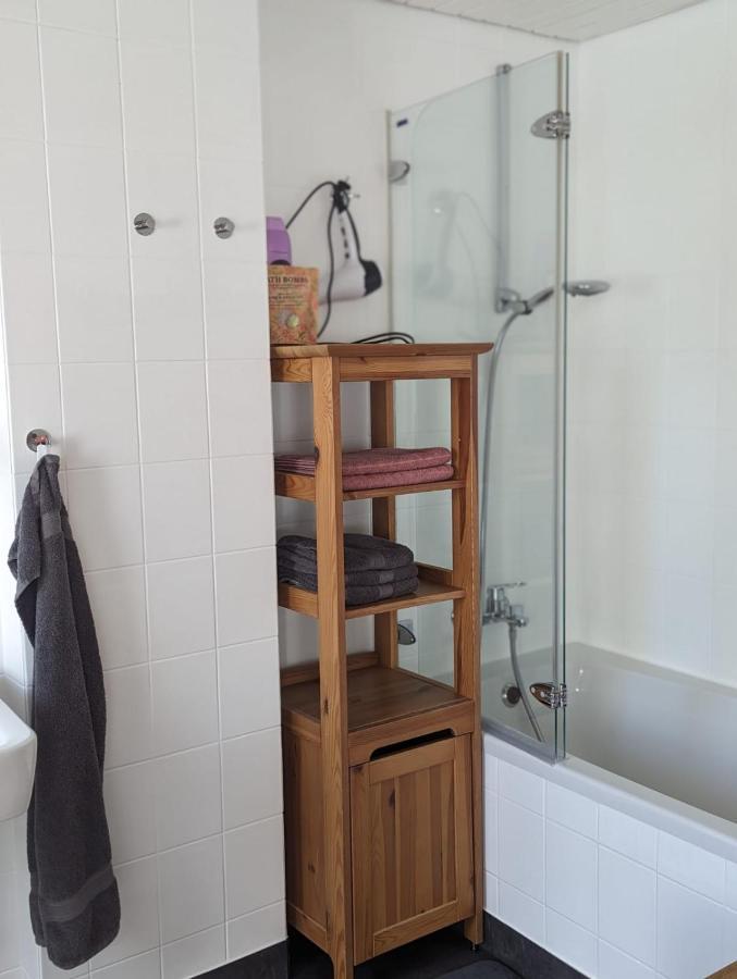 Helles Dachgeschoss-Appartement Krefeld Extérieur photo