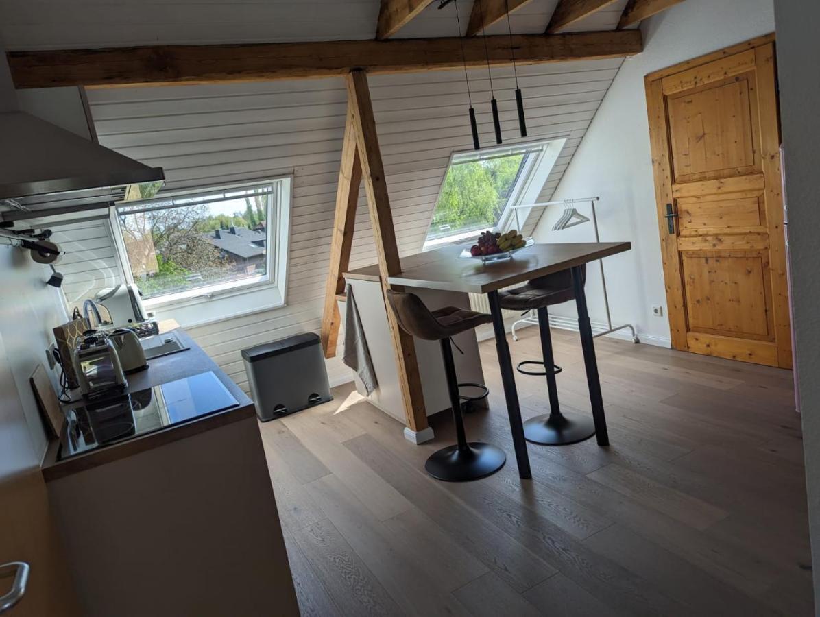 Helles Dachgeschoss-Appartement Krefeld Extérieur photo